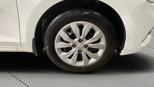 View Hyundai Verna Image 41 Used Hyundai Verna Image 41
