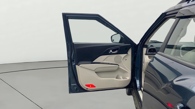 View Mahindra XUV300 Image 39 Used Mahindra XUV300 Image 39