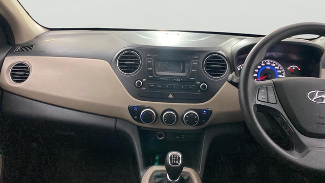 View Hyundai Grand i10 Image 17 Used Hyundai Grand i10 Image 17