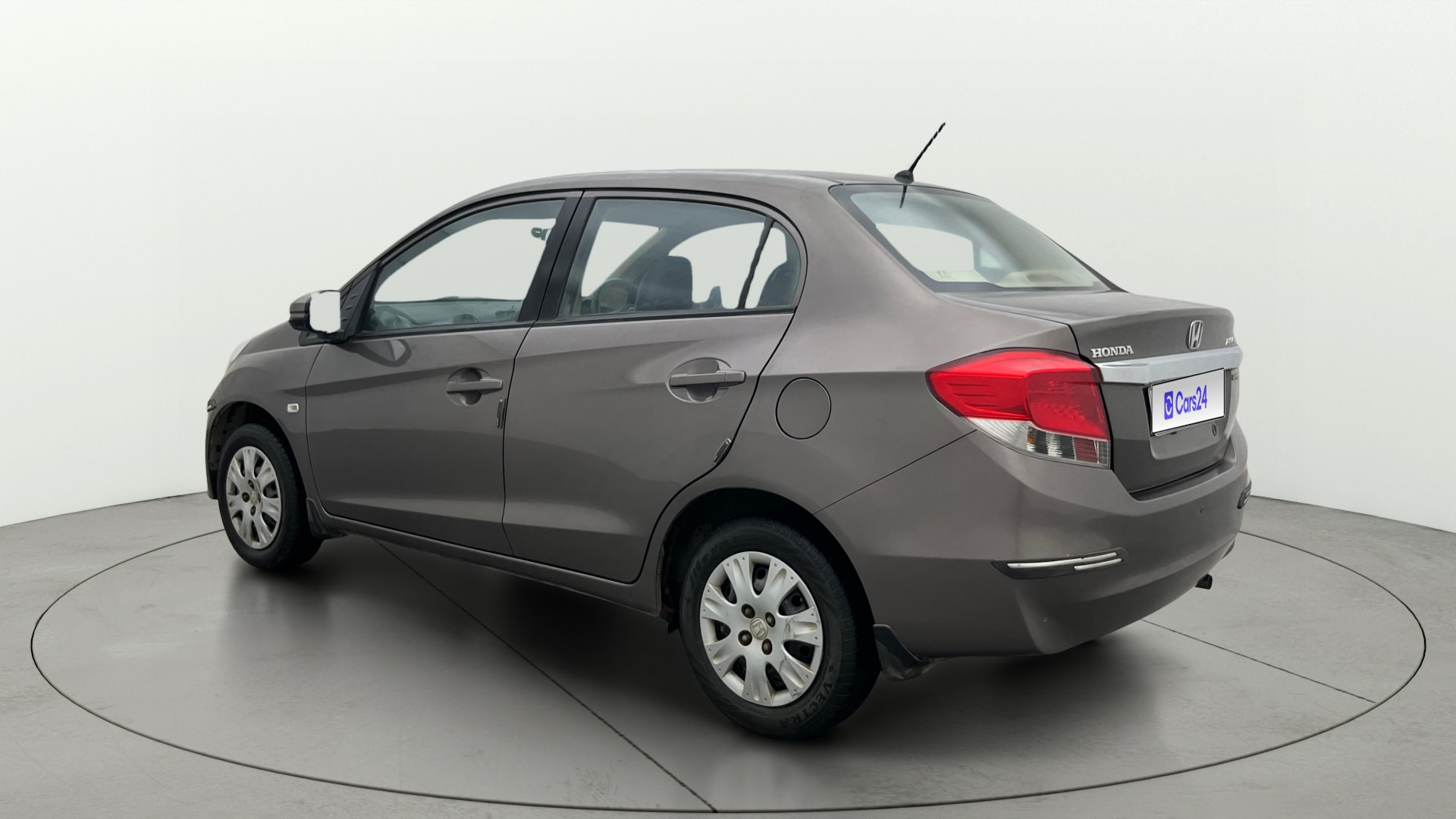 View 2015 Honda Amaze E MT Petrol BS IV Image 2 Used 2015 Honda Amaze E MT Petrol BS IV Image 2