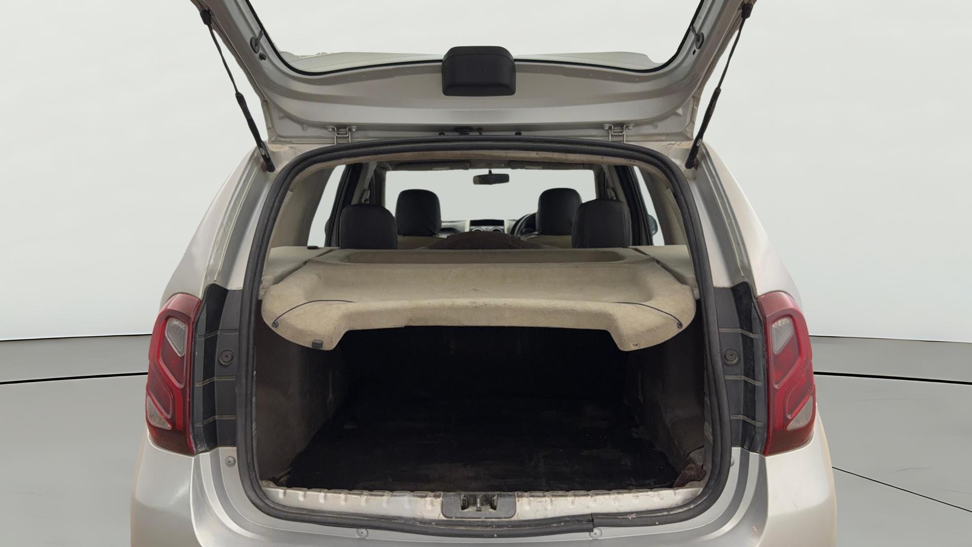 View 2020 Renault Duster Petrol RXS BS IV Image 38 Used 2020 Renault Duster Petrol RXS BS IV Image 38