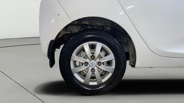 View Hyundai EON Image 23 Used Hyundai EON Image 23