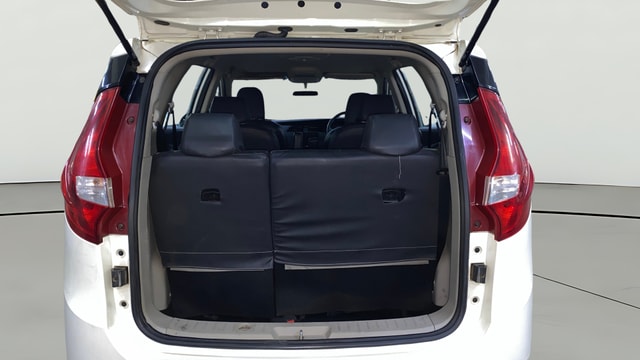 View Mahindra Marazzo Image 38 Used Mahindra Marazzo Image 38