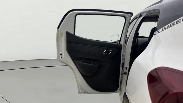 View Renault Kwid Image 22 Used Renault Kwid Image 22