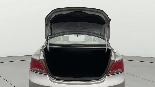 View Hyundai Fluidic Verna Image 16 Used Hyundai Fluidic Verna Image 16