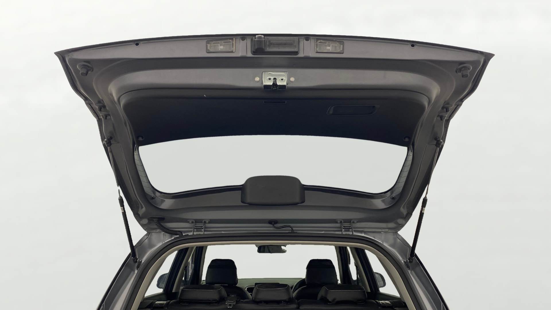 View 2023 Hyundai Venue S (O) 1.0 Turbo Petrol MT Image 17 Used 2023 Hyundai Venue S (O) 1.0 Turbo Petrol MT Image 17