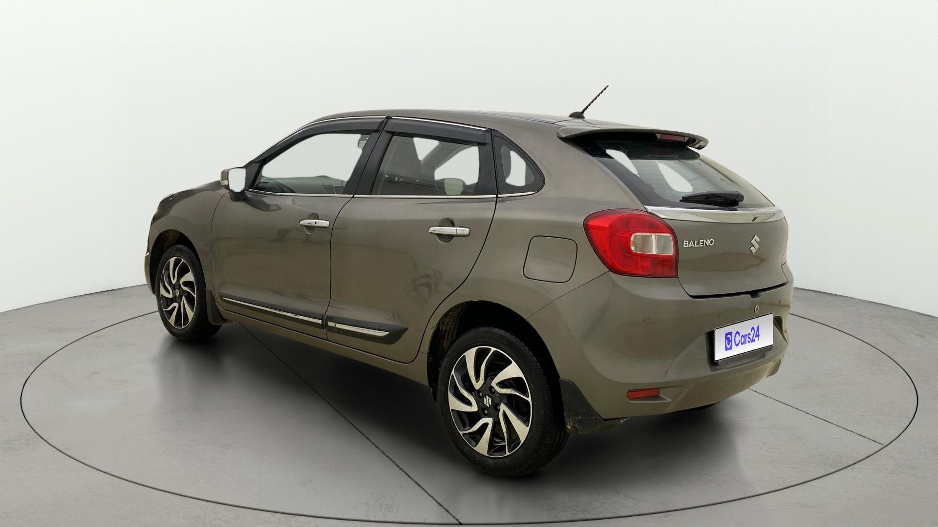 View 2021 Maruti Suzuki 1000 Base Variant Image 2 Used 2021 Maruti Suzuki 1000 Base Variant Image 2