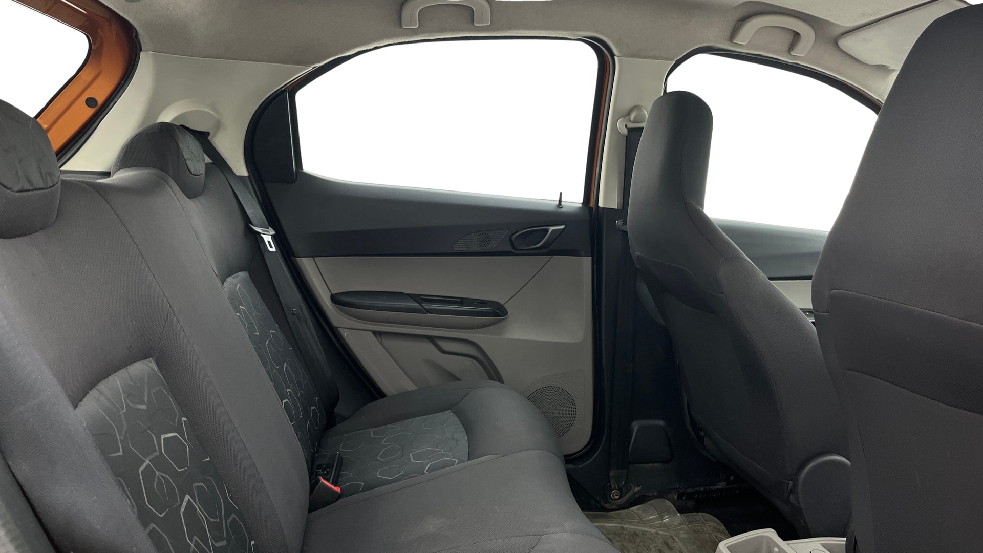 View 2017 Tata Tiago Revotorq XB Image 28 Used 2017 Tata Tiago Revotorq XB Image 28