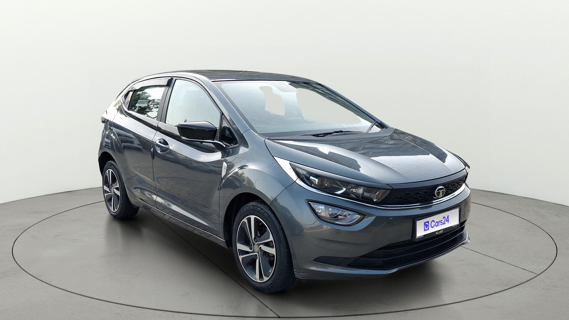 View 2024 Tata Altroz XZ Petrol Image 13 Used 2024 Tata Altroz XZ Petrol Image 13