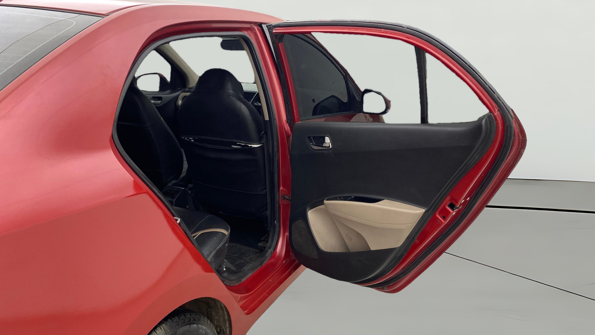View 2015 Hyundai Xcent S Petrol Image 7 Used 2015 Hyundai Xcent S Petrol Image 7