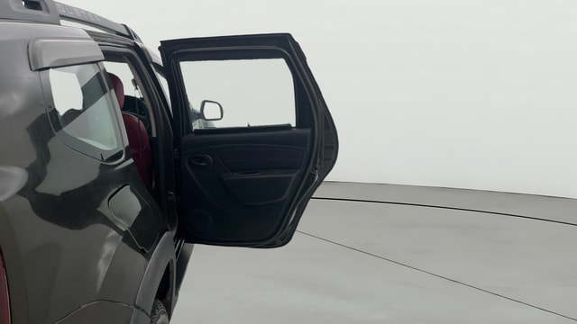 View Renault Duster Image 7 Used Renault Duster Image 7