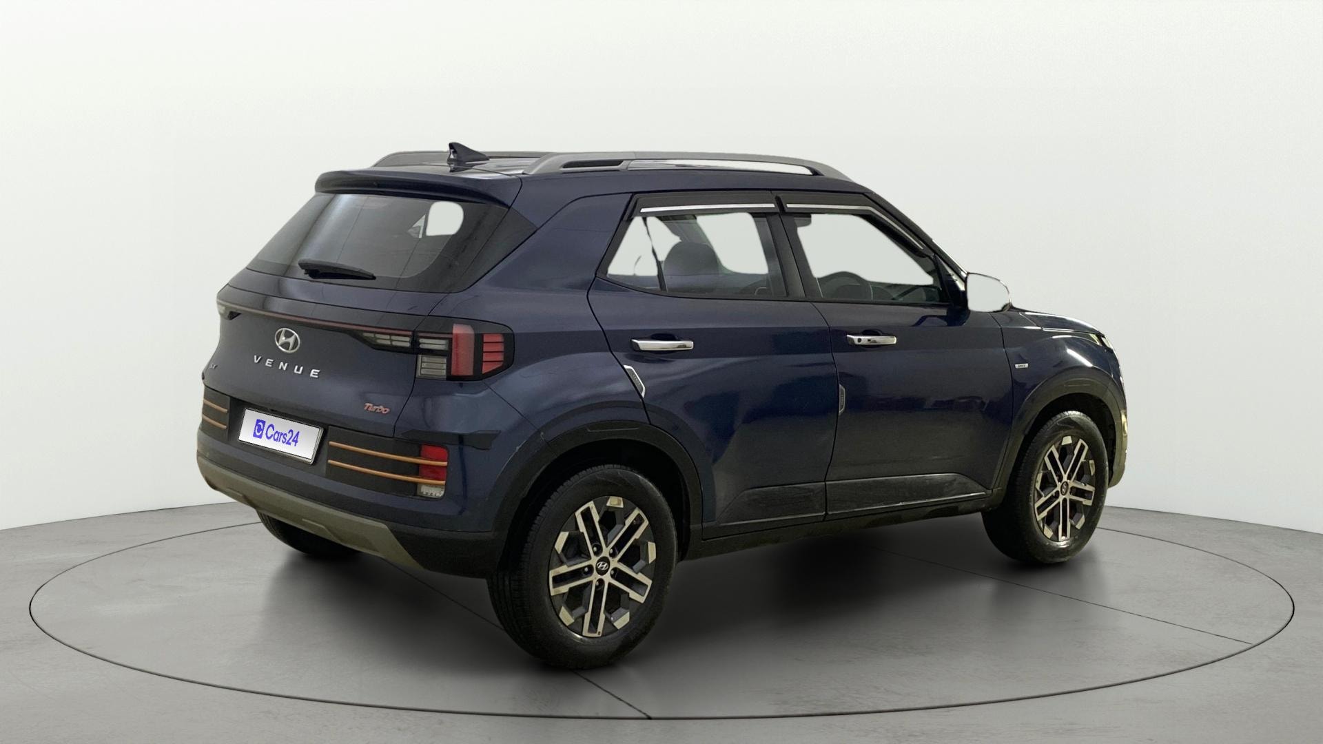 View 2022 Hyundai Venue SX (O) 1.0 iMT Petrol Image 46 Used 2022 Hyundai Venue SX (O) 1.0 iMT Petrol Image 46