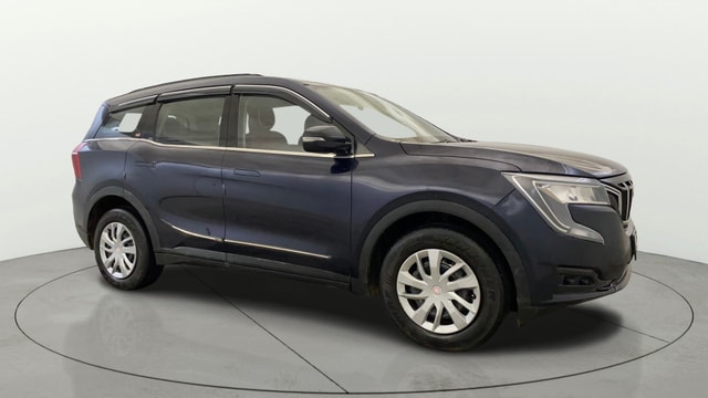 View Mahindra XUV700 Image 22 Used Mahindra XUV700 Image 22
