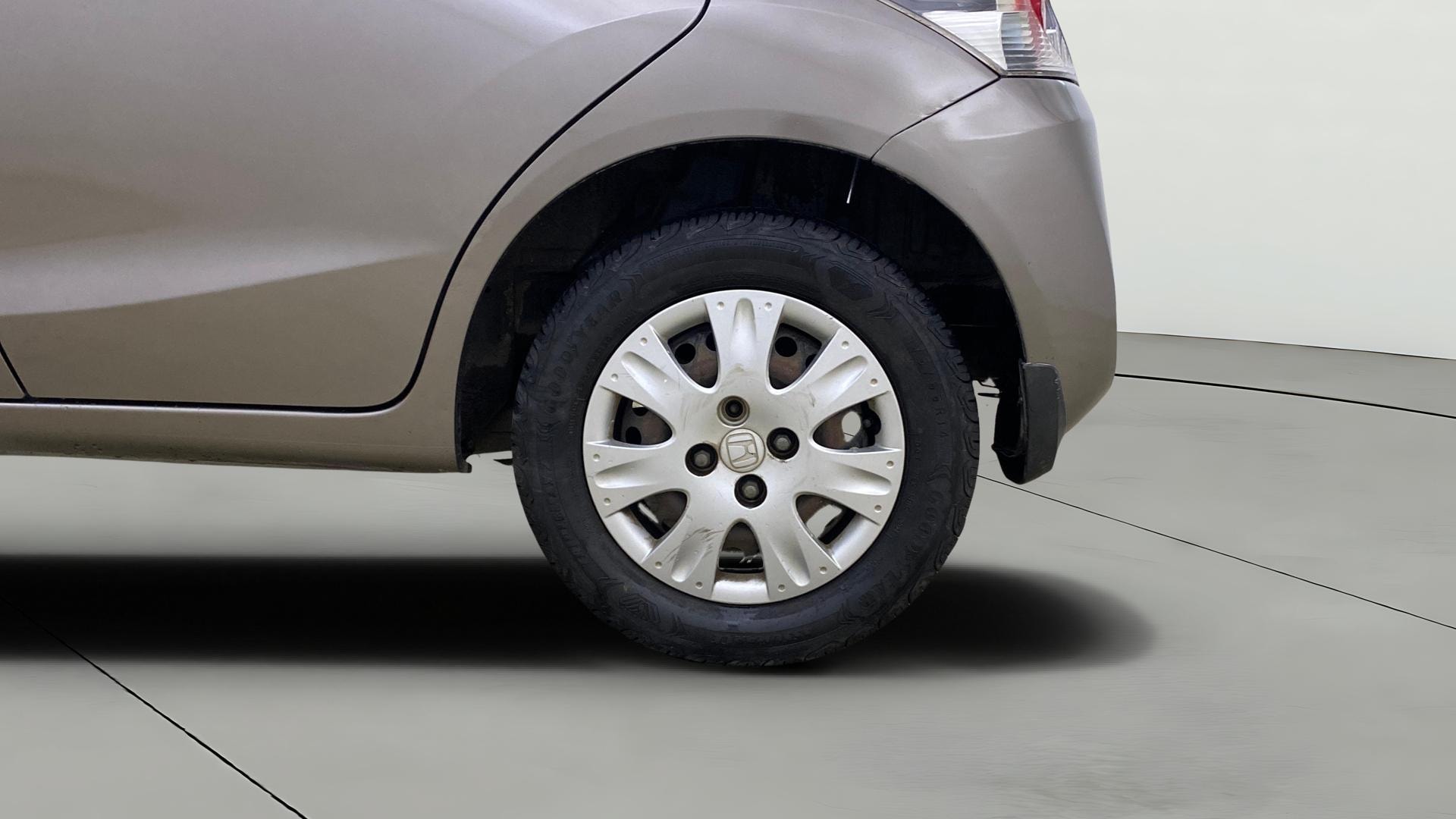 View 2013 Honda Brio S MT Petrol Image 11 Used 2013 Honda Brio S MT Petrol Image 11