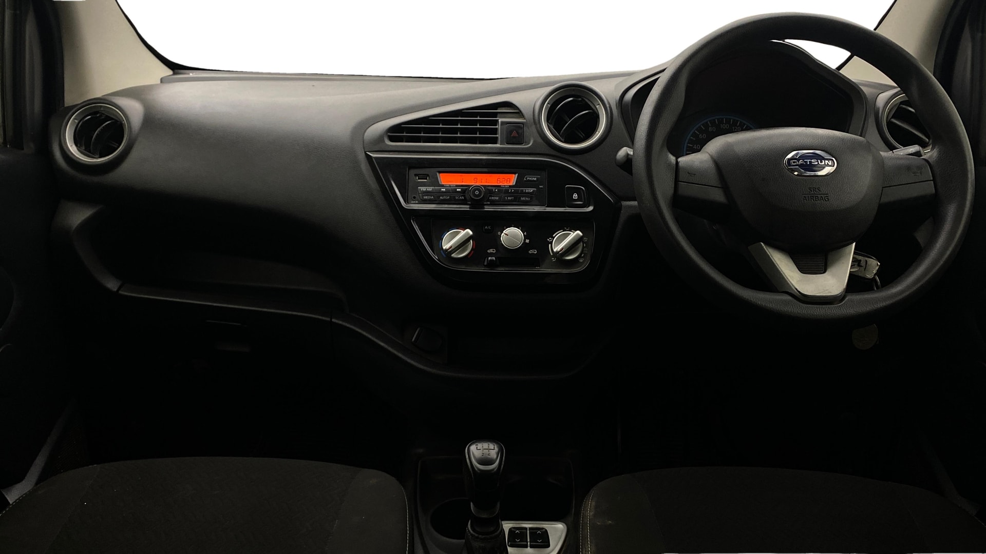 View 2018 Datsun Redi GO S-1.0L BS IV Image 15 Used 2018 Datsun Redi GO S-1.0L BS IV Image 15
