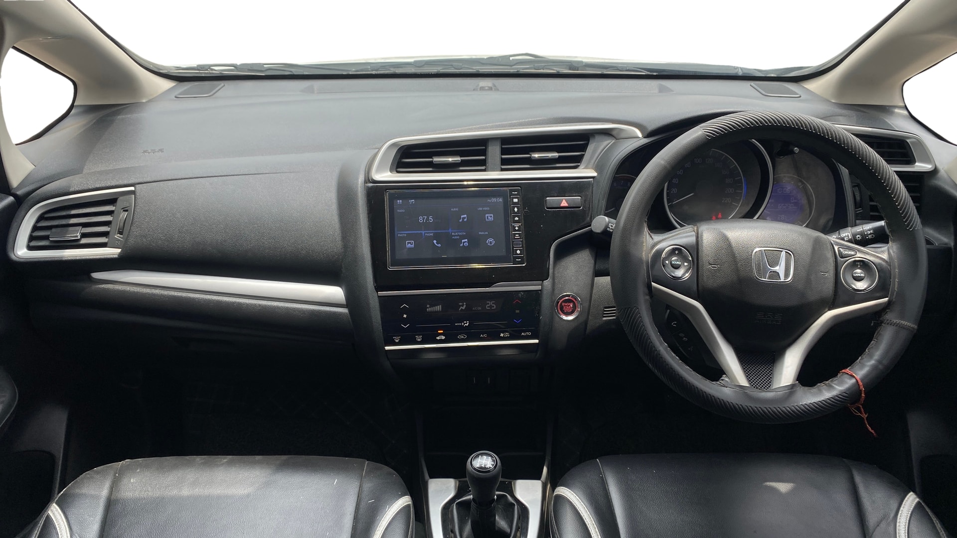 View 2021 Honda WR-V S MT Diesel Edge Edition Image 16 Used 2021 Honda WR-V S MT Diesel Edge Edition Image 16