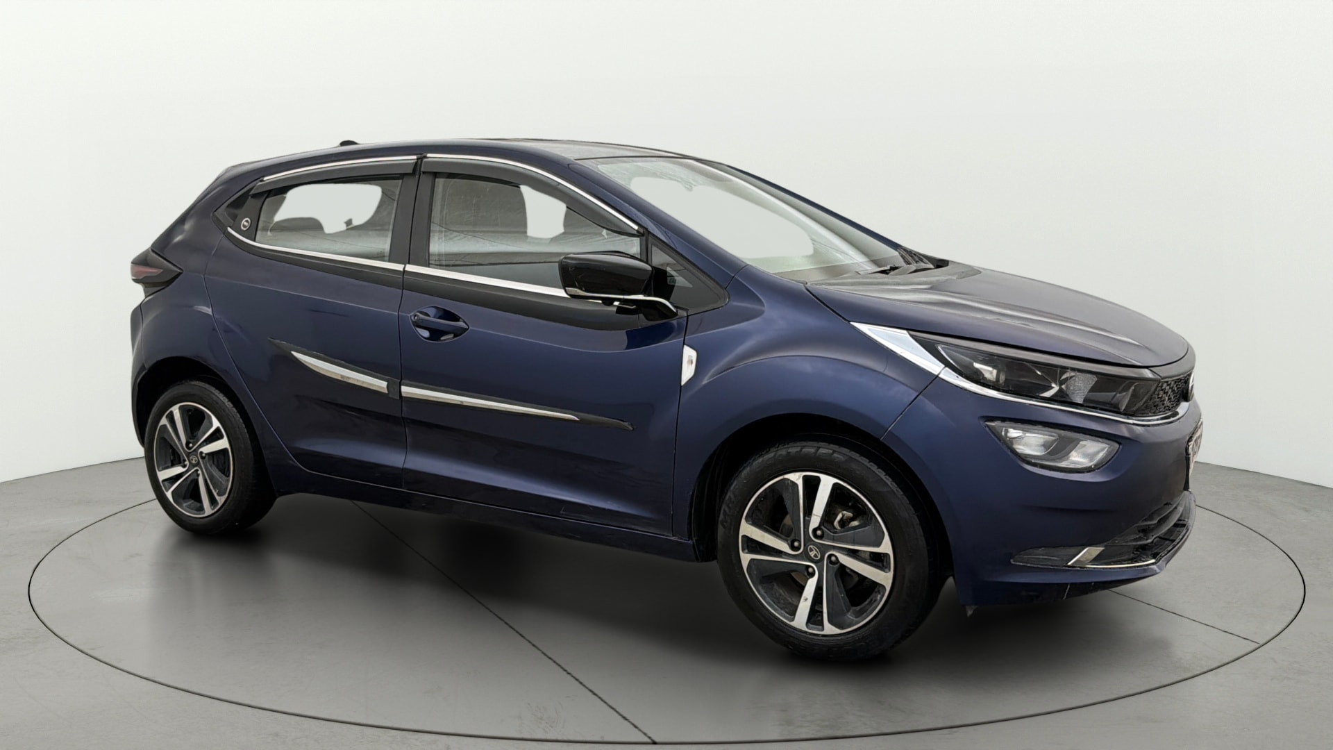 View 2023 Tata Altroz XZ Petrol Image 21 Used 2023 Tata Altroz XZ Petrol Image 21
