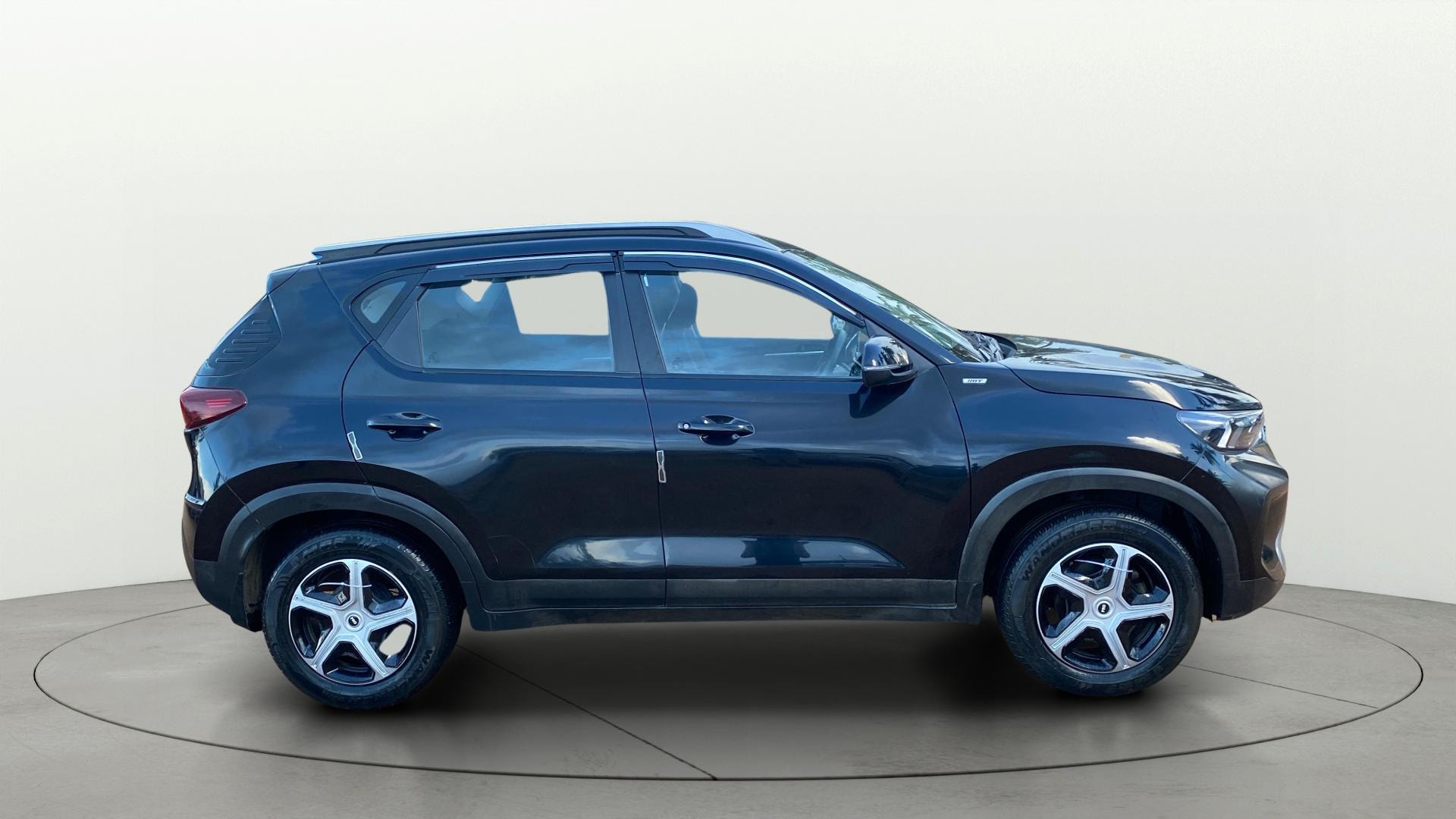 View 2021 Kia Sonet HTK Plus iMT Petrol Image 9 Used 2021 Kia Sonet HTK Plus iMT Petrol Image 9