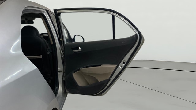 View Hyundai Xcent Image 7 Used Hyundai Xcent Image 7