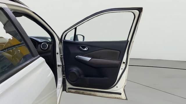 View Nissan Kicks Image 46 Used Nissan Kicks Image 46