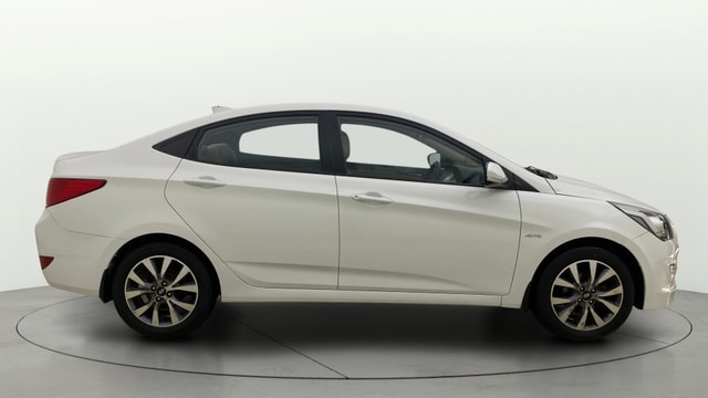 View Hyundai Verna Image 9 Used Hyundai Verna Image 9