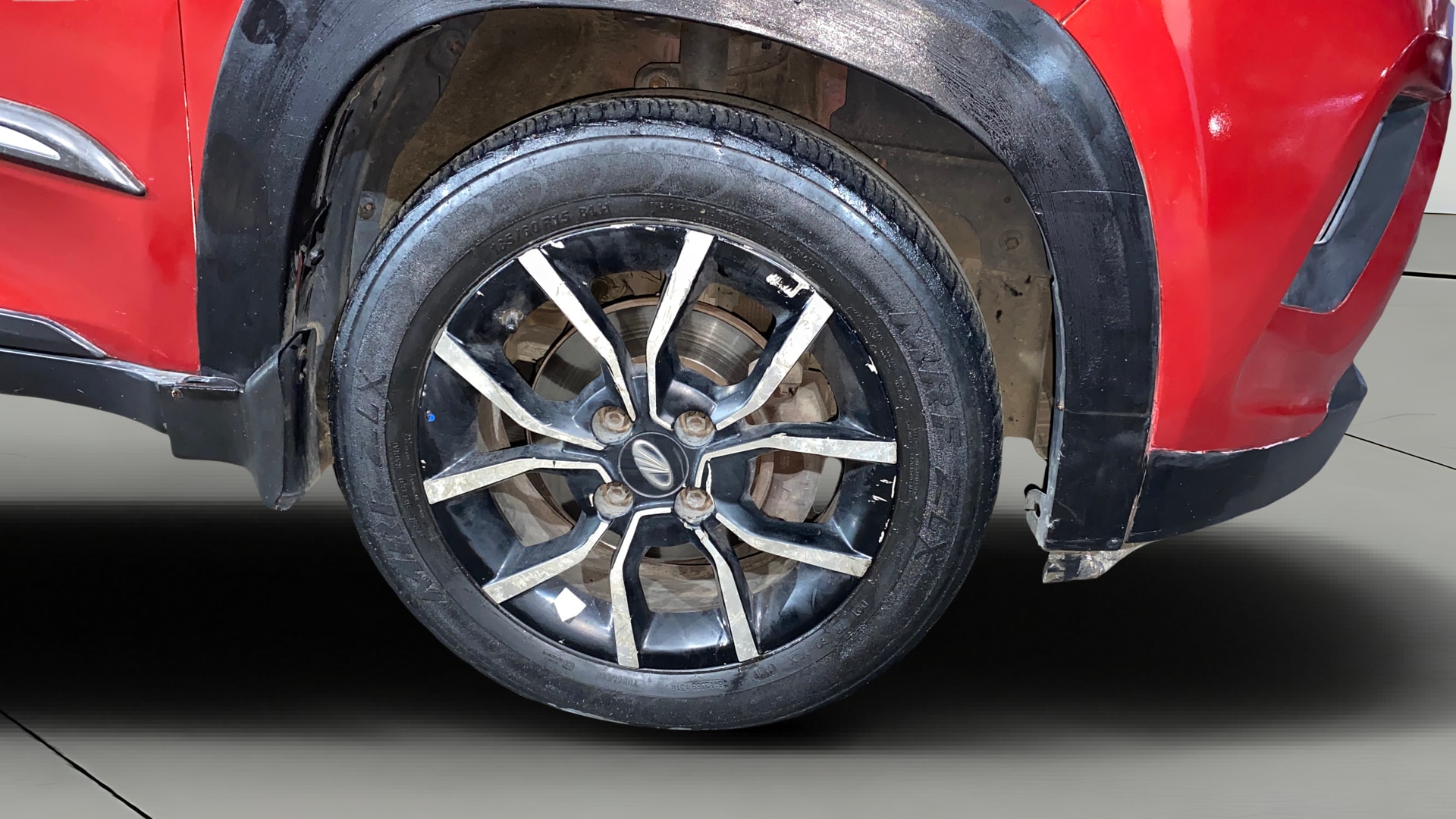 View 2018 Mahindra KUV100 K2 Petrol BS IV Image 40 Used 2018 Mahindra KUV100 K2 Petrol BS IV Image 40