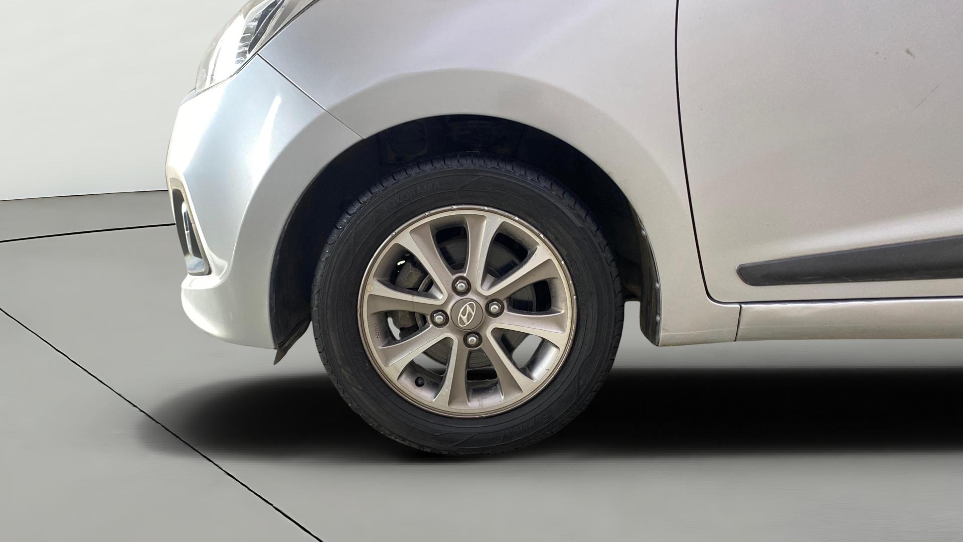 View 2013 Hyundai Grand i10 1.2 Asta Petrol Image 27 Used 2013 Hyundai Grand i10 1.2 Asta Petrol Image 27