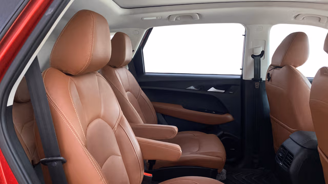 View MG Hector Plus Image 38 Used MG Hector Plus Image 38