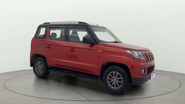 View Mahindra TUV300 Image 35 Used Mahindra TUV300 Image 35