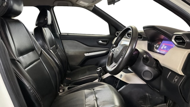 View Nissan Magnite Image 17 Used Nissan Magnite Image 17