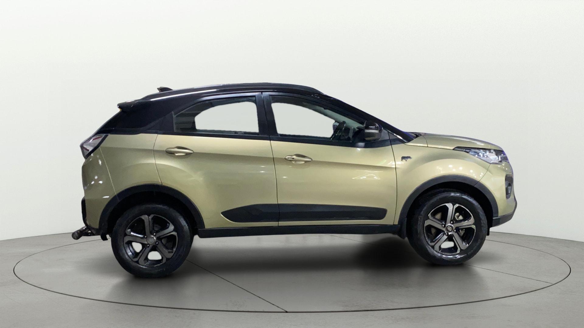 View 2022 Tata Nexon Revotron XE Image 29 Used 2022 Tata Nexon Revotron XE Image 29
