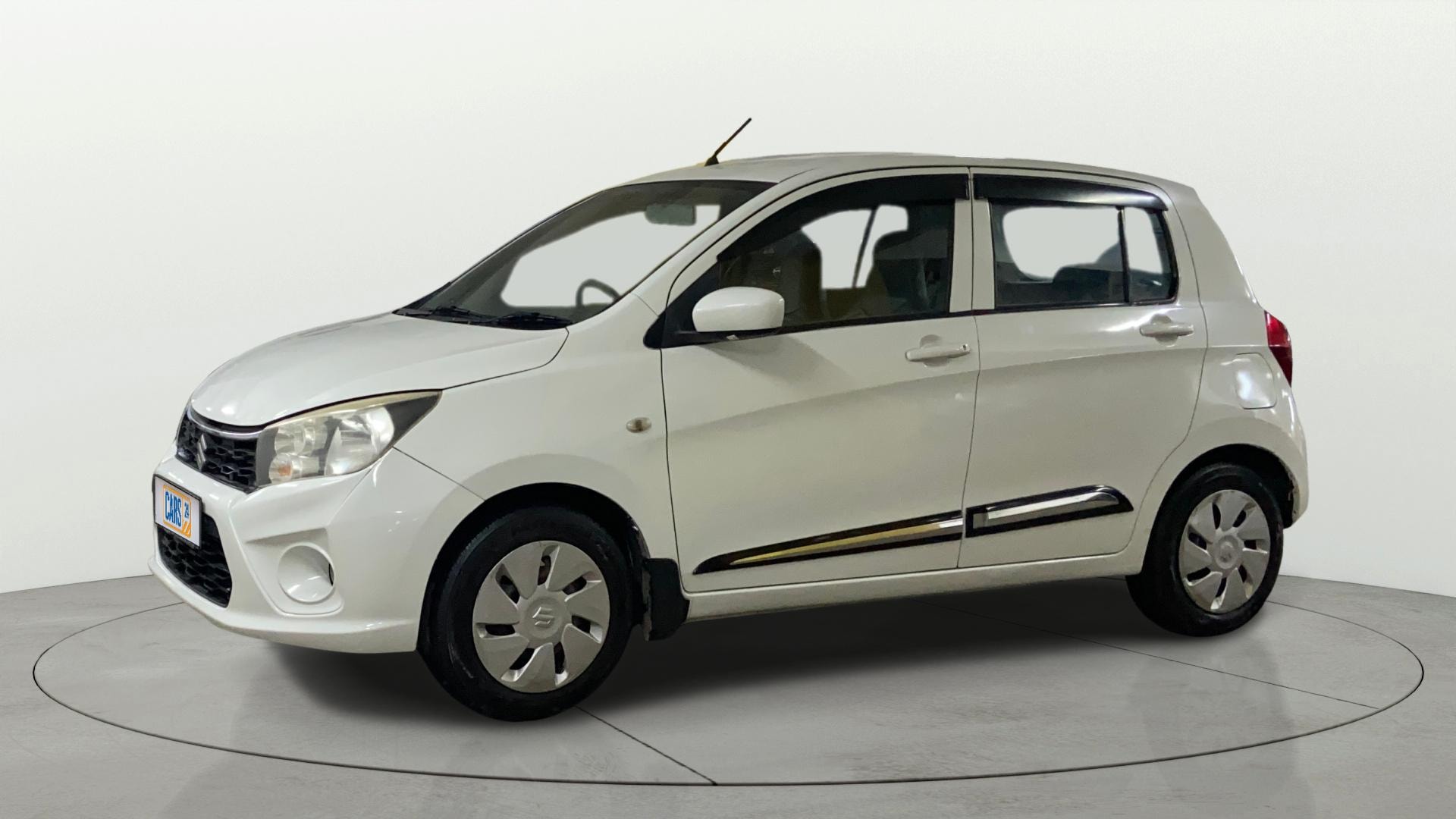 View 2019 Maruti Suzuki 1000 Base Variant Image 20 Used 2019 Maruti Suzuki 1000 Base Variant Image 20