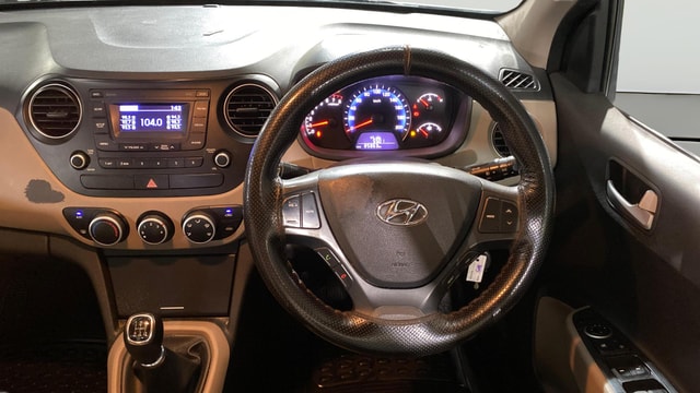View Hyundai Xcent Image 20 Used Hyundai Xcent Image 20
