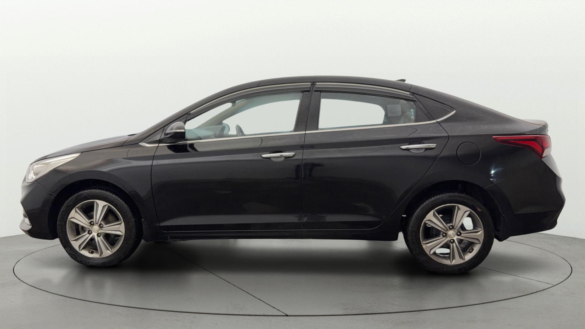 Used 2019 Hyundai Verna Used 2019 Hyundai Verna