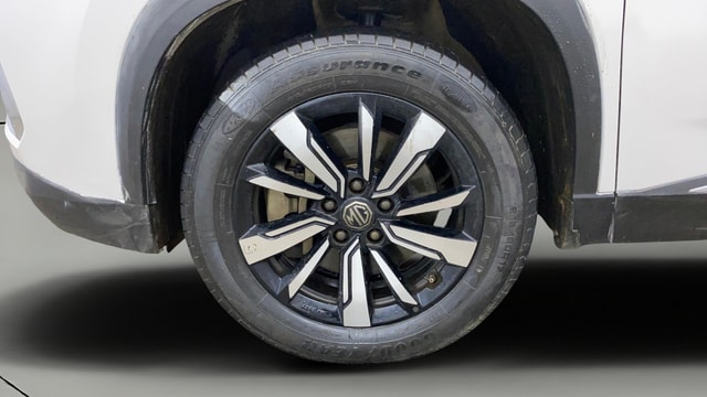 View MG Hector Image 35 Used MG Hector Image 35