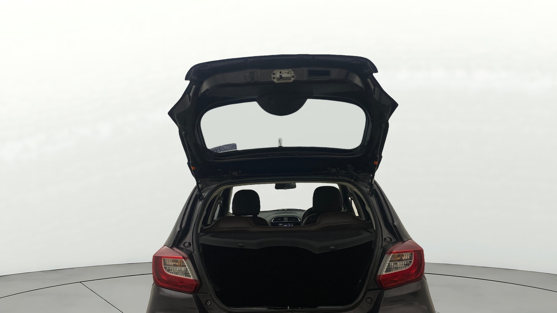 View 2022 Tata Tiago Revotorq XB Image 16 Used 2022 Tata Tiago Revotorq XB Image 16