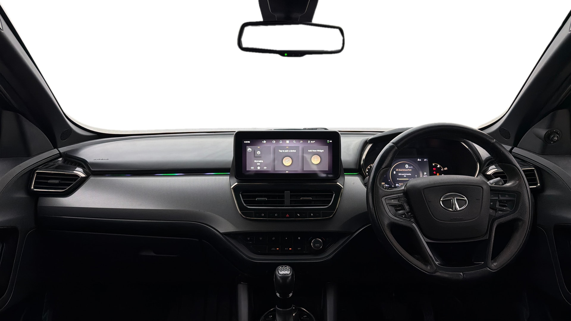 View 2023 Tata Safari XZA Plus Dark Image 32 Used 2023 Tata Safari XZA Plus Dark Image 32
