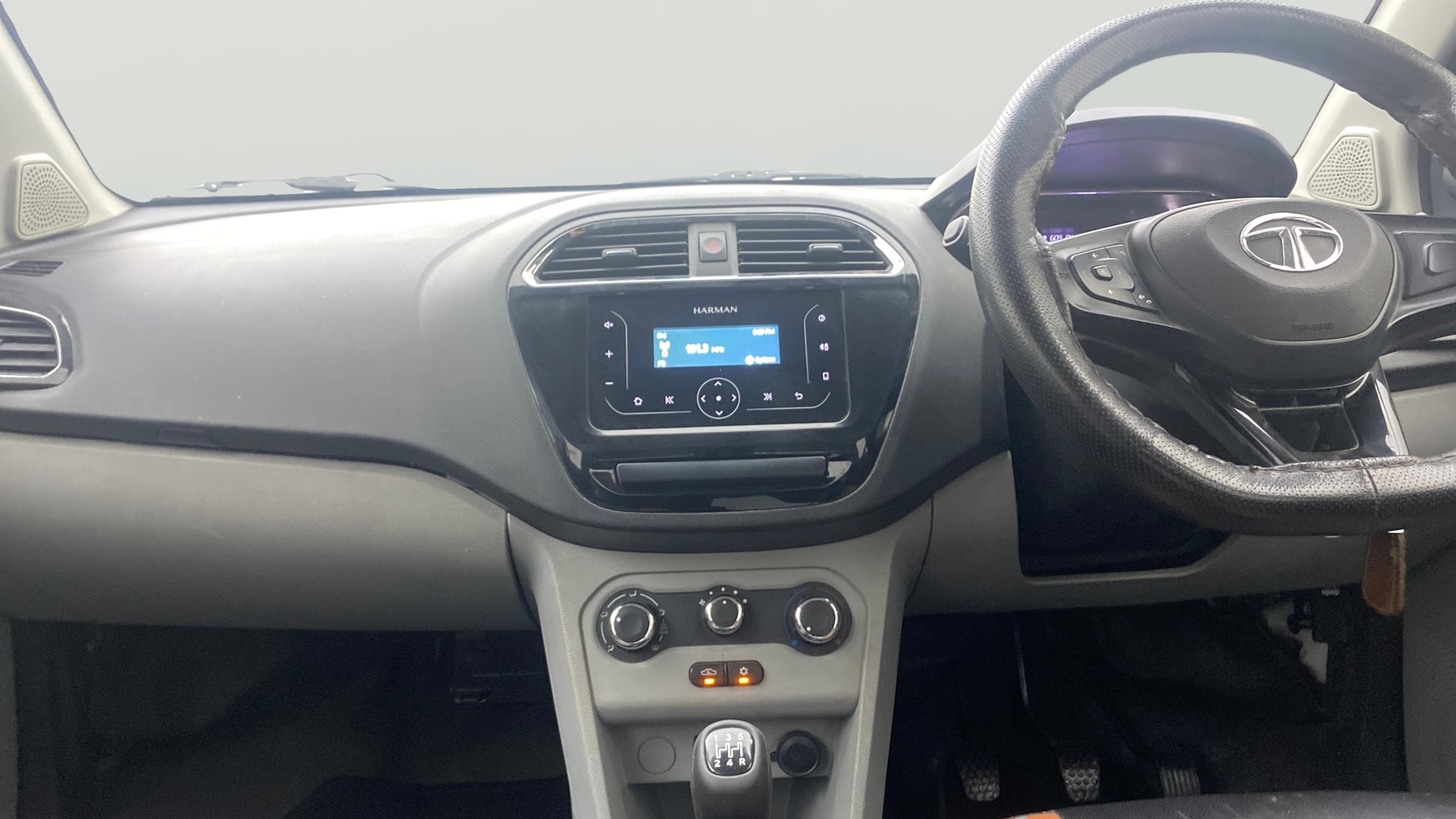 Used 2022 Tata Tiago Used 2022 Tata Tiago