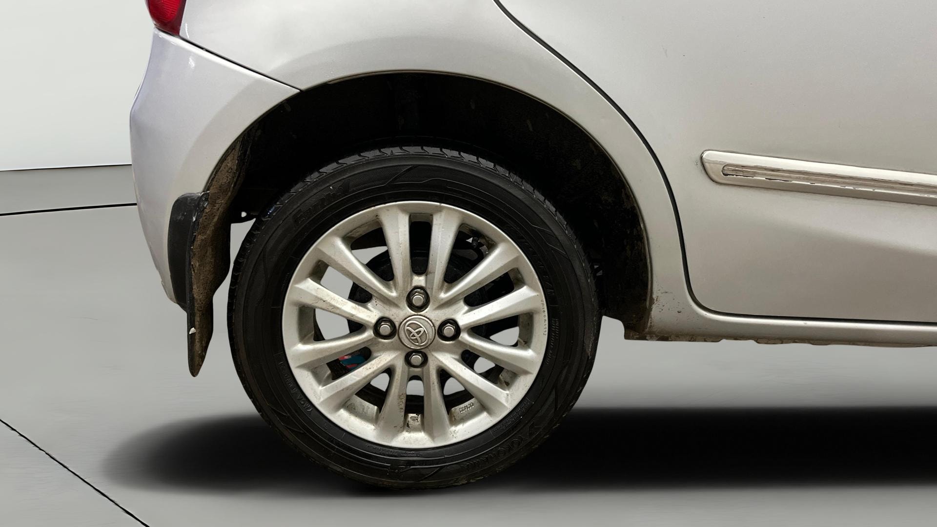 View 2015 Toyota Etios VX Image 23 Used 2015 Toyota Etios VX Image 23