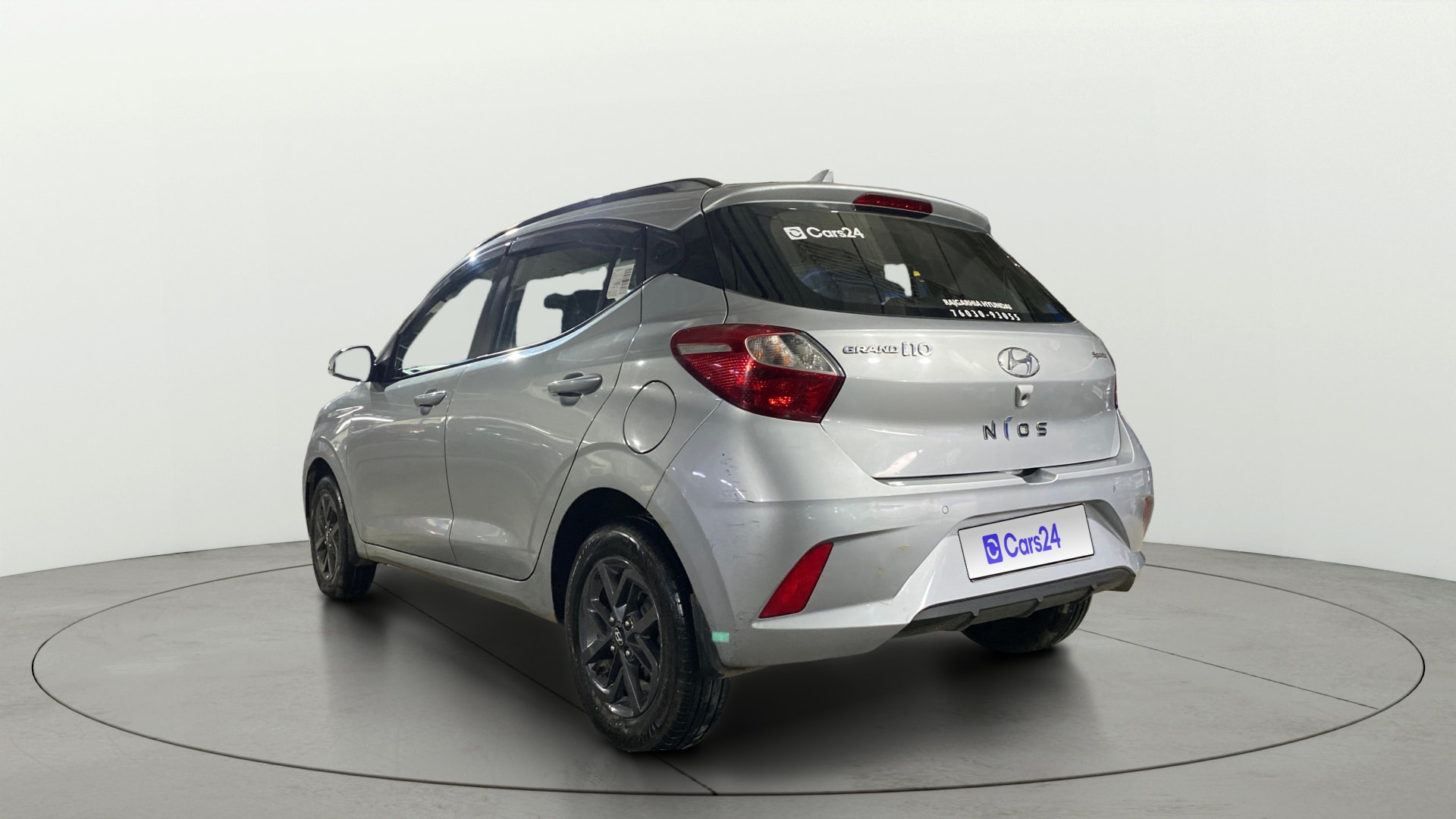 View 2022 Hyundai Grand i10 Nios Sportz Petrol AMT Image 2 Used 2022 Hyundai Grand i10 Nios Sportz Petrol AMT Image 2