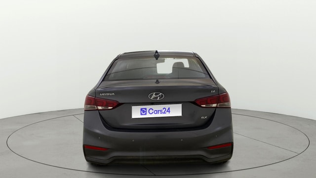 View Hyundai Verna Image 42 Used Hyundai Verna Image 42
