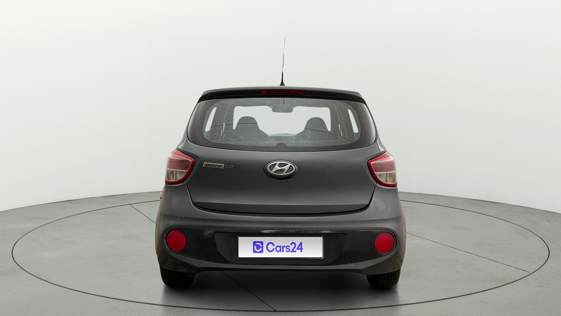View 2018 Hyundai Grand i10 Magna 1.2 Kappa VTVT Image 38 Used 2018 Hyundai Grand i10 Magna 1.2 Kappa VTVT Image 38