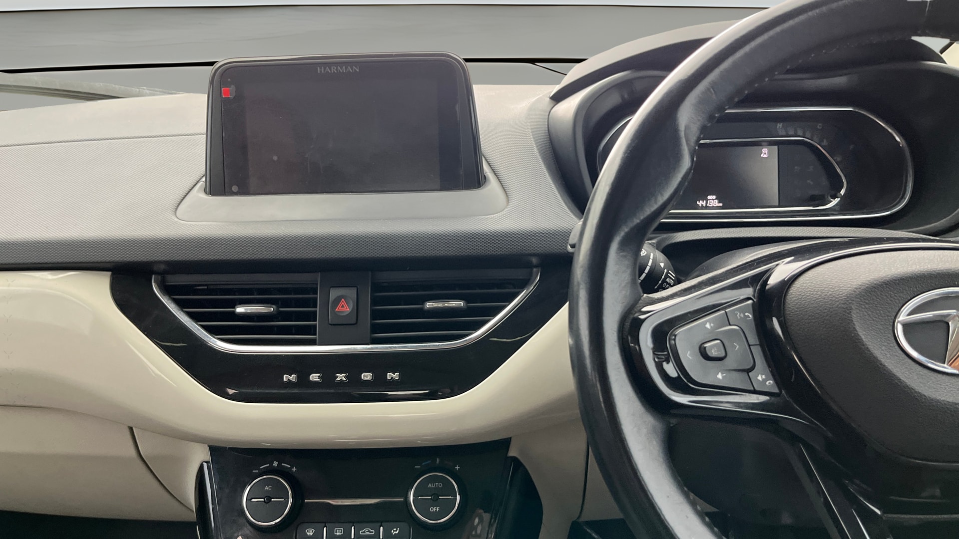 View 2021 Tata Nexon Revotron XE Image 18 Used 2021 Tata Nexon Revotron XE Image 18