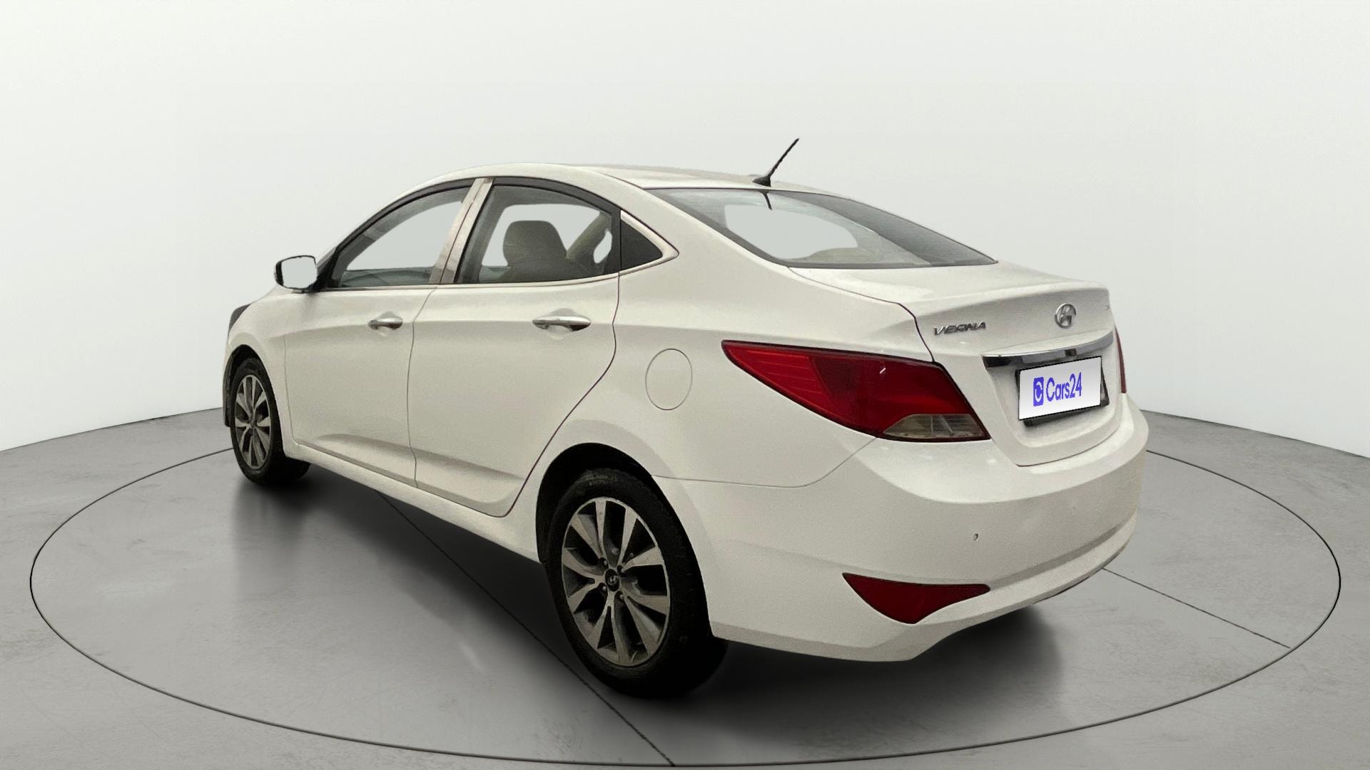 Used 2015 Hyundai Fluidic Verna Used 2015 Hyundai Fluidic Verna