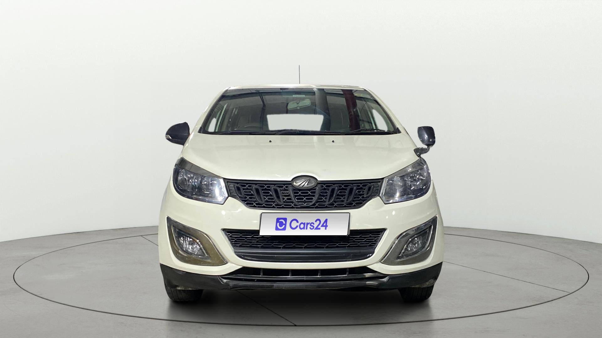 View 2019 Mahindra Marazzo M4 8-Seater Image 1 Used 2019 Mahindra Marazzo M4 8-Seater Image 1