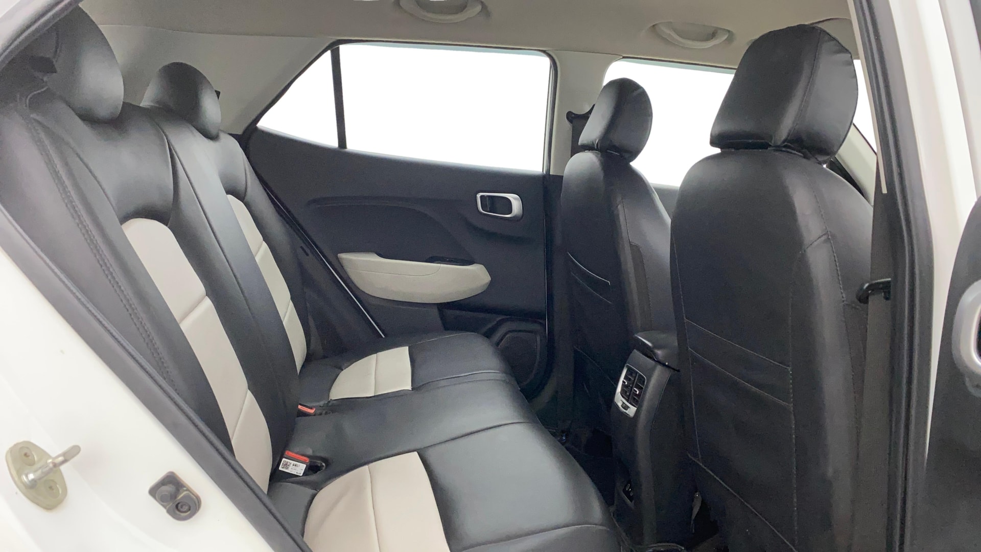View 2022 Hyundai Venue S (O) 1.0 Turbo Petrol DCT Image 30 Used 2022 Hyundai Venue S (O) 1.0 Turbo Petrol DCT Image 30