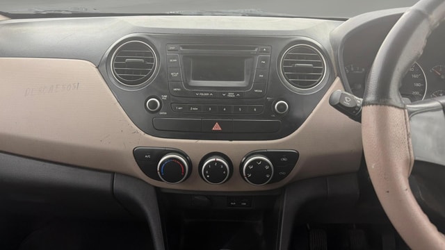 View Hyundai Grand i10 Image 30 Used Hyundai Grand i10 Image 30