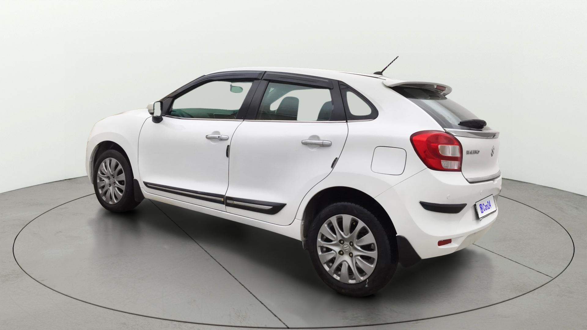 View 2018 Maruti Suzuki 1000 Base Variant Image 2 Used 2018 Maruti Suzuki 1000 Base Variant Image 2