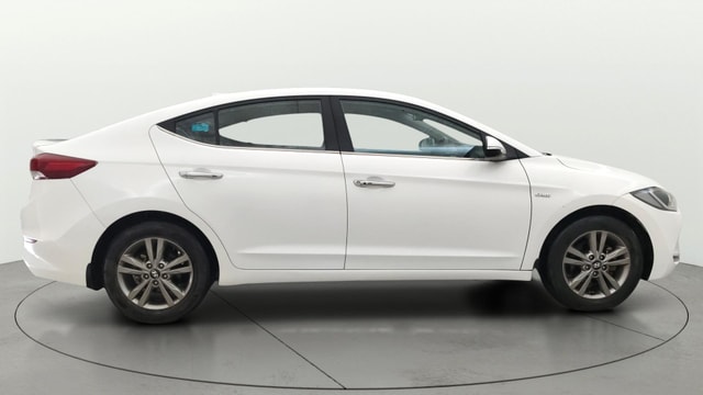 View Hyundai Elantra Image 9 Used Hyundai Elantra Image 9