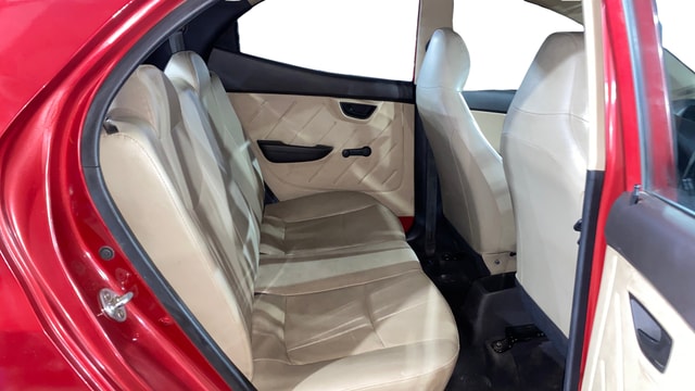 View Hyundai EON Image 28 Used Hyundai EON Image 28